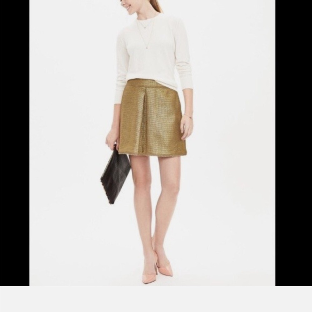Banana Republic Gold Tweed Mini Skirt
